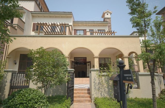 青山湖香溢花城1区别墅