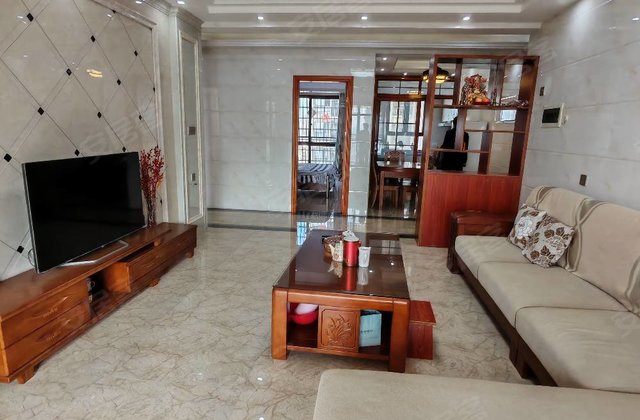 地王广场3室2厅138㎡76万二手房图片