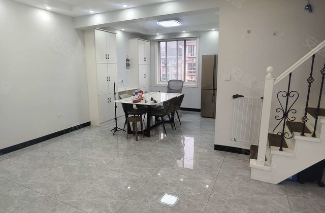 温哥华城锦绣府邸4室3厅120㎡57.5万二手房图片