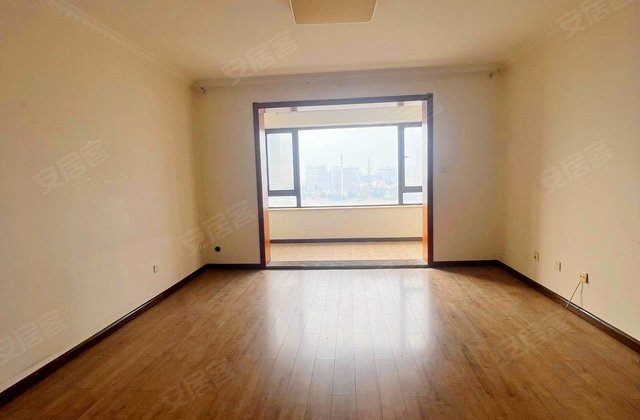 保利海上罗兰3室2厅143㎡99万二手房图片