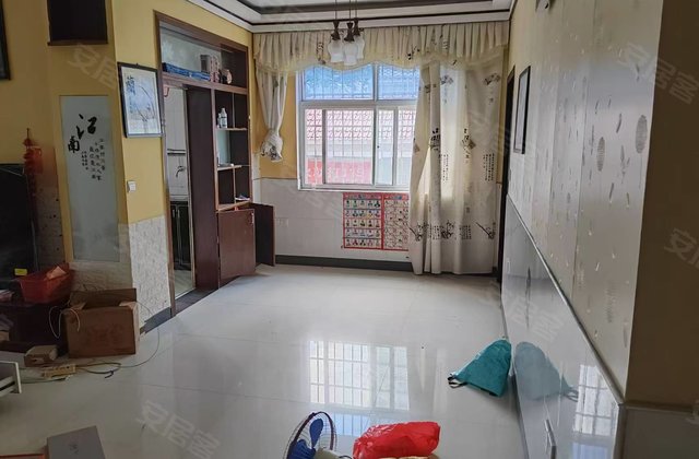 学府花园3室2厅126.06㎡81万二手房图片