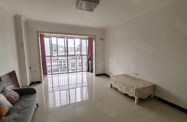 同兴家年华3室2厅128㎡46万二手房图片