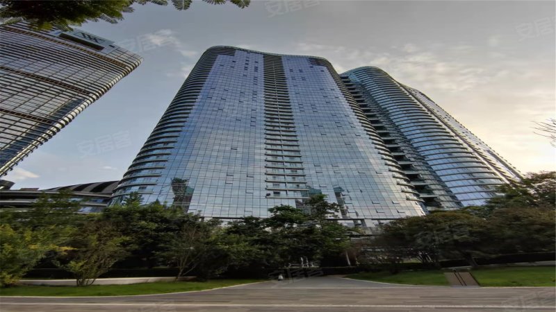 成都银泰中心华悦府