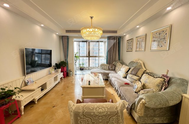 城市风景3室2厅126㎡72万二手房图片