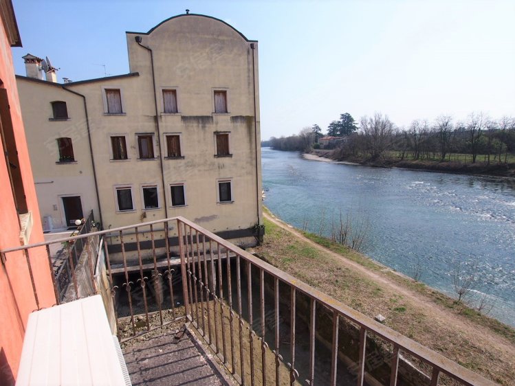 意大利约¥256万ItalySan Pietro in CarianoVia NassarApartment出售二手房公寓图片