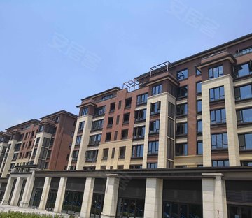 鲁能领秀城四街区(洋房叠拼)