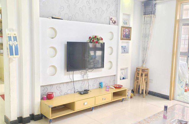 名座花园3室2厅125㎡38万二手房图片
