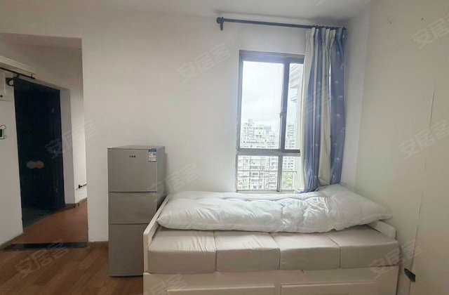 绿色丽园(667弄)1室1厅54.67㎡498万二手房图片