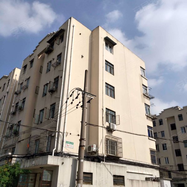 金桥新村四街坊长岛小区 