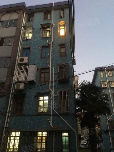 金桥新村一街坊