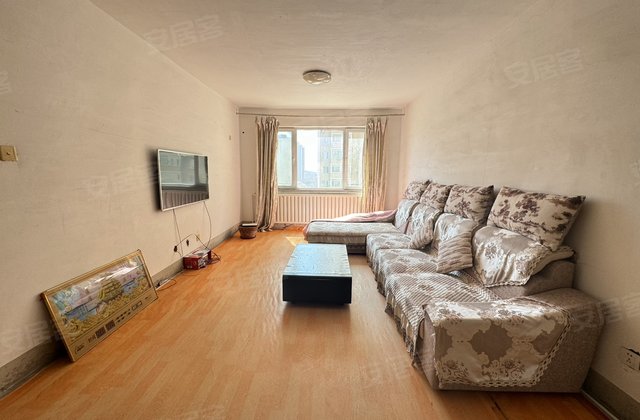 日新小区3室2厅121㎡21.5万二手房图片