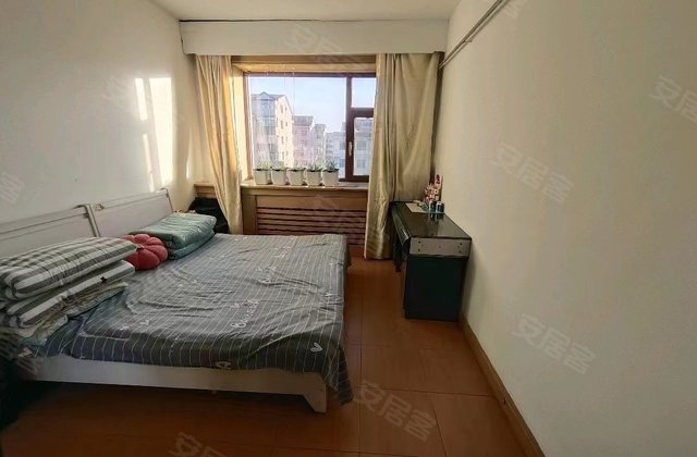 交通小区3室2厅134㎡116万二手房图片