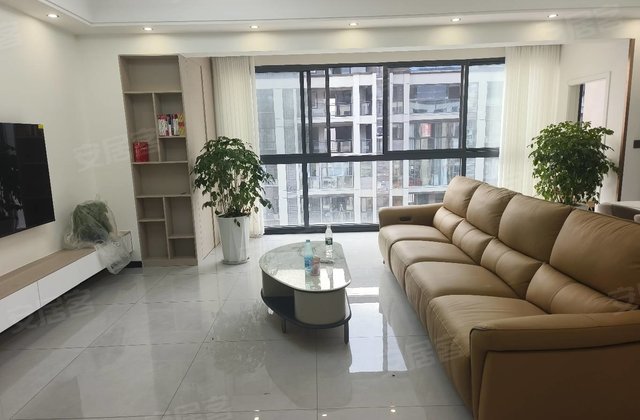 加德爱众江景4室2厅110㎡48万二手房图片