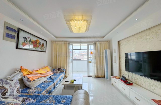 君悦顶楼阳光房，带    大阁楼精装修