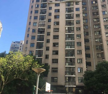 积余  ,中大颐和湾性价之 ,看房有钥匙,近市中心 拎包入住