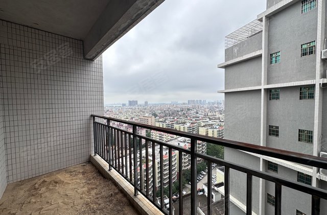 宏丰家园4室2厅138.4㎡58万二手房图片