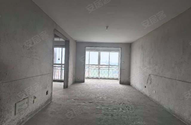 花海香庭御墅3室2厅123㎡49.8万二手房图片