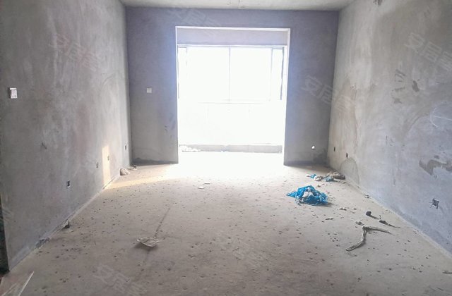 森林湖畔3室2厅117㎡46万二手房图片