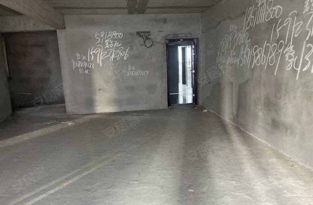 飞鹅新天地3室2厅129㎡75万二手房图片
