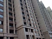 英伦尚郡 交通便利 正规商品房 大两房 楼龄新 电梯房