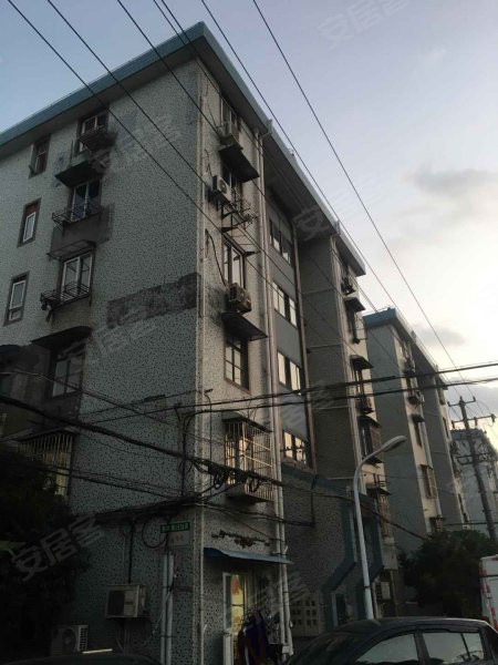 金桥新村一街坊 