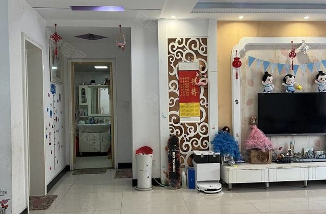 龙凤花苑3室2厅127㎡35万二手房图片