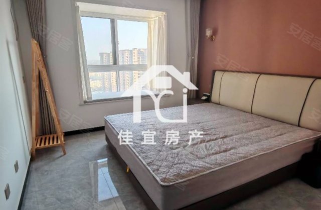 天正中央大街3室2厅135.8㎡62万二手房图片