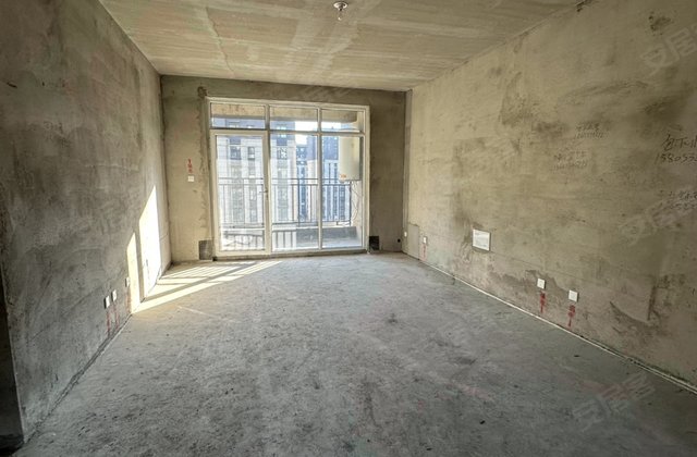 龙脉御府3室2厅138.2㎡75万二手房图片