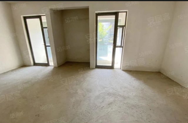 剑桥印象5室3厅369㎡600万二手房图片