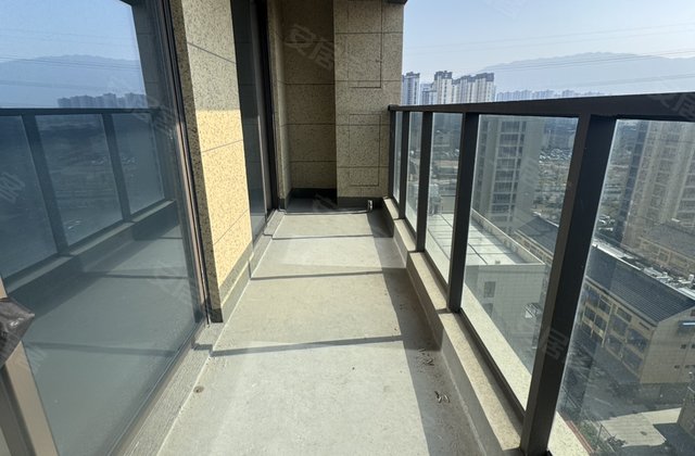 张村雅苑3室2厅95㎡56.8万二手房图片