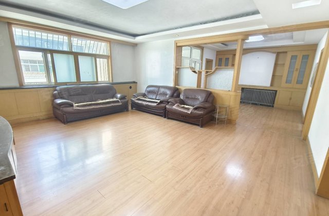 八一小区3室2厅141.14㎡128万二手房图片