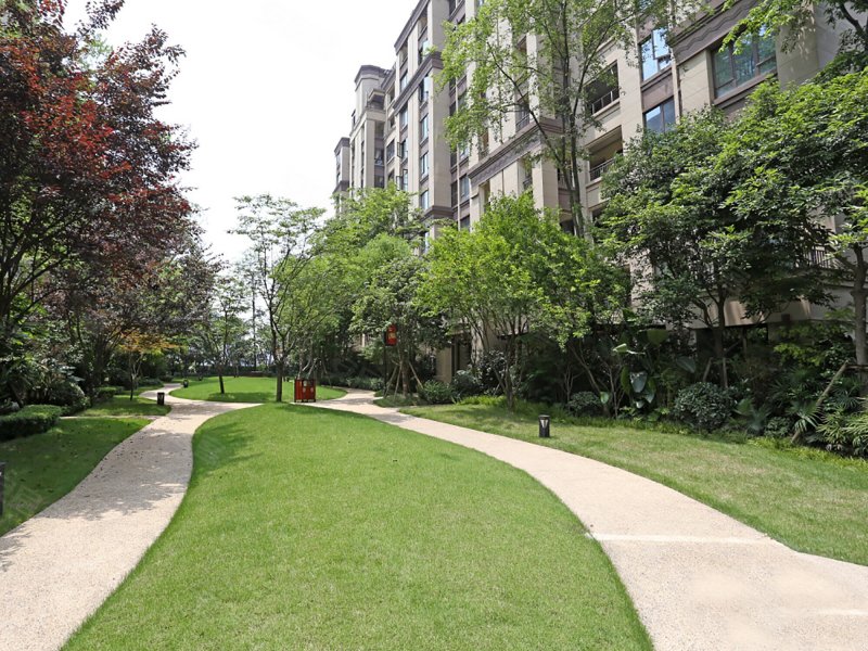 龙湖源著(南区商住楼)