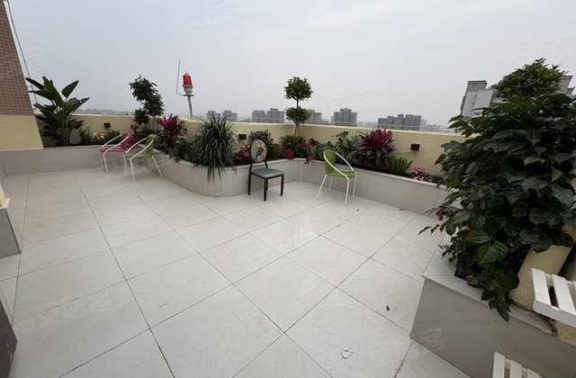 弘城水韵5室3厅175㎡85.6万二手房图片