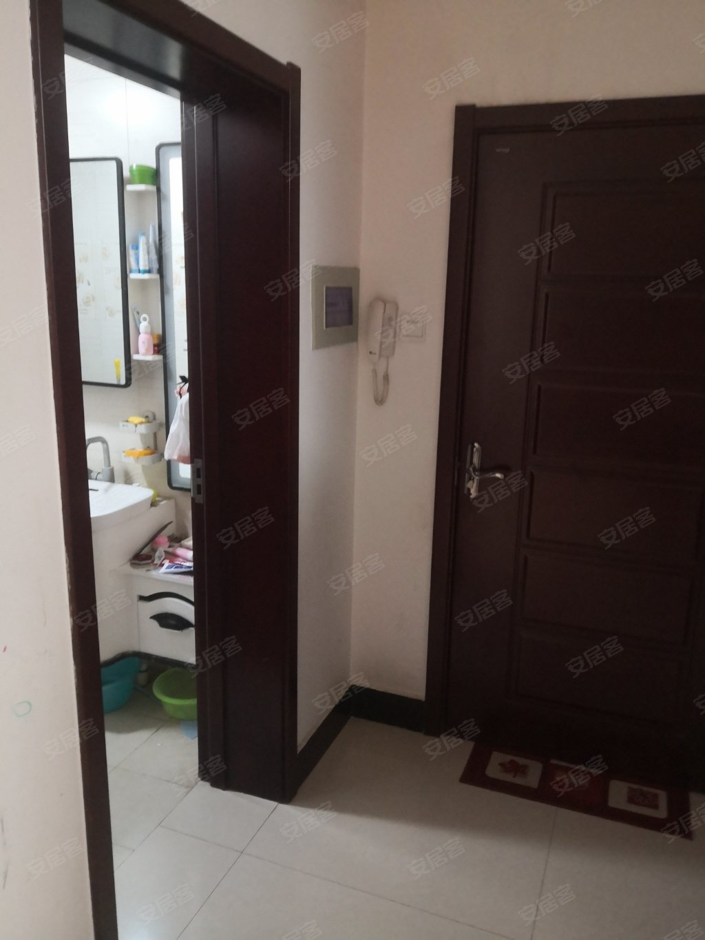 景泰苑3室2厅1卫121㎡南38万
