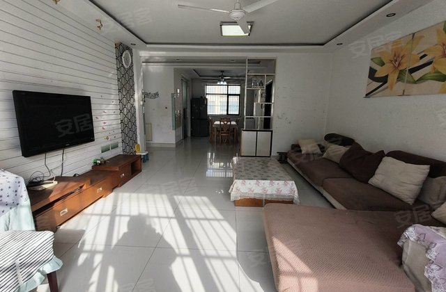 惠泽园三楼126平带南向车库，54万看房议价