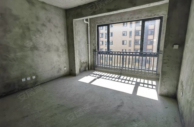 尼洋家园4室2厅143㎡90万二手房图片