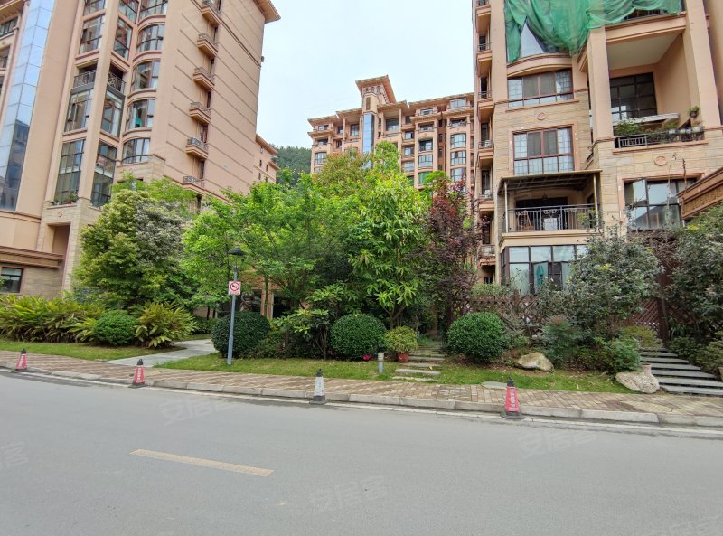 半山逸城b区,白云台街186号-巴中半山逸城b区二手房,租房,房价-巴中