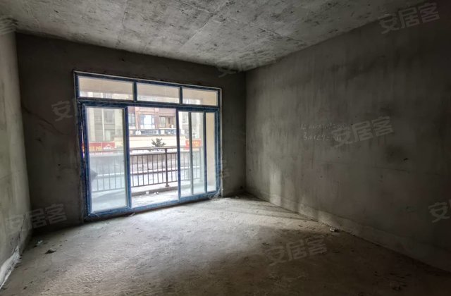 龙鹏世纪城3室2厅125㎡48万二手房图片