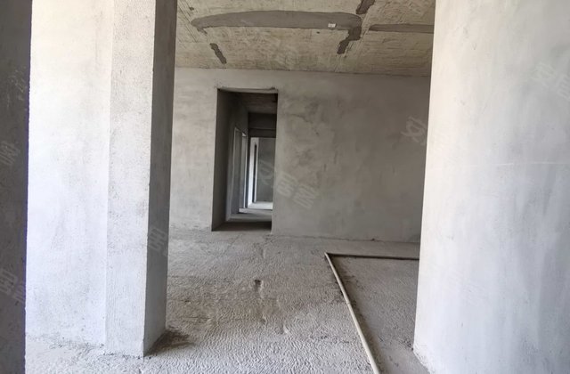 精通熙悦4室2厅128.38㎡35万二手房图片