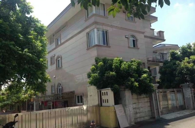 7分龙之超地产黎锦鹏顺德大良南区新桂南路湖景花苑2000年建造共4层
