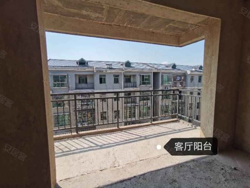 农科所兴头岭小区3室2厅2卫143㎡南25万