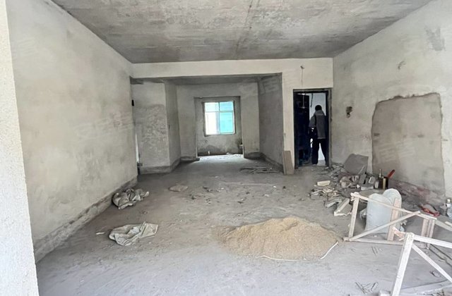 蒸水佳苑4室2厅148.17㎡35.8万二手房图片