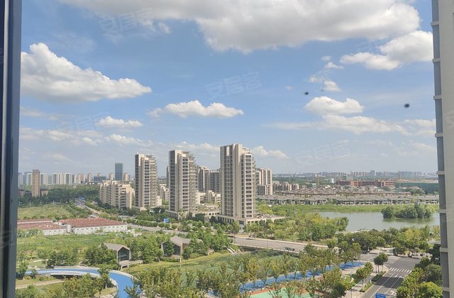 太湖健康城星宸府3室2厅121㎡70万二手房图片