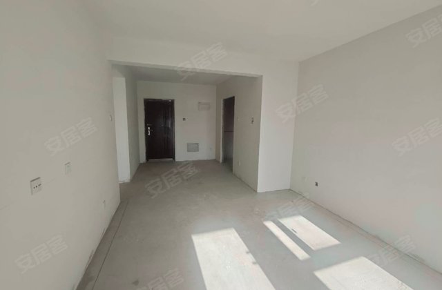 塞纳荣府2室1厅82㎡65万二手房图片