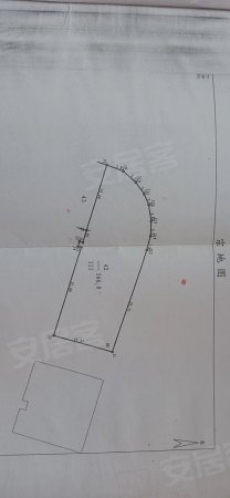 龙裕街小区4室1厅2卫139.71㎡东66万