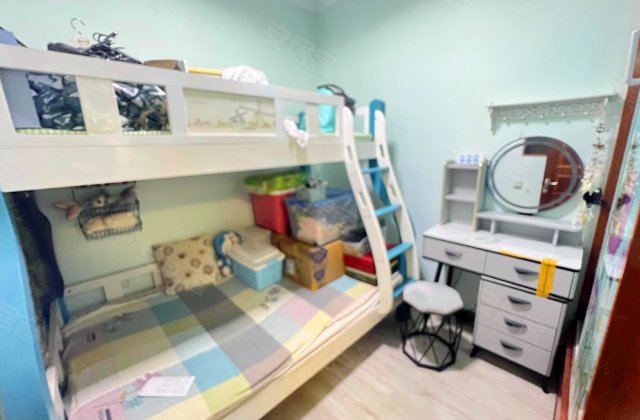 临江港湾2室1厅1卫61.78㎡南35万