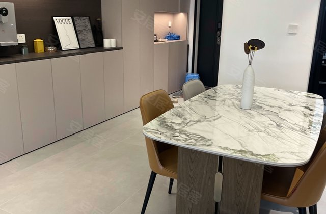 金投新城壹品2室2厅127㎡68.8万二手房图片