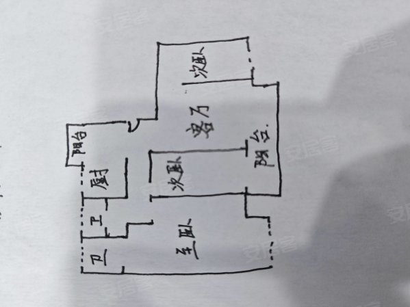 艺景雅居3室2厅2卫131.26㎡南北169万