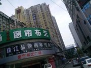 文艺路地铁口新艺城2室1厅双气有证低价出售随时看