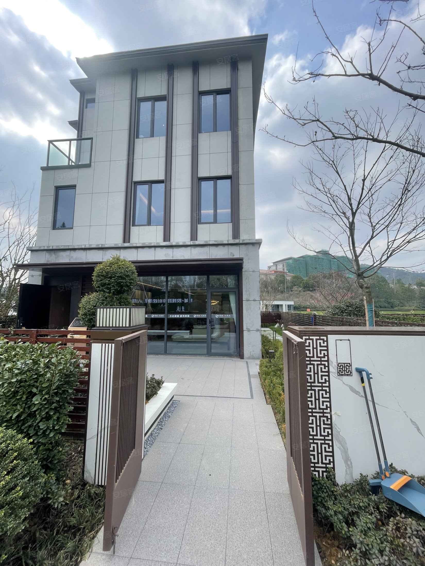 绿城龙山玫瑰园